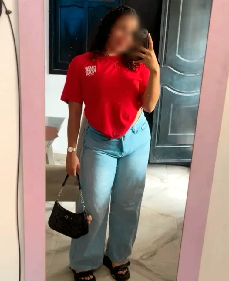Lisa, 24